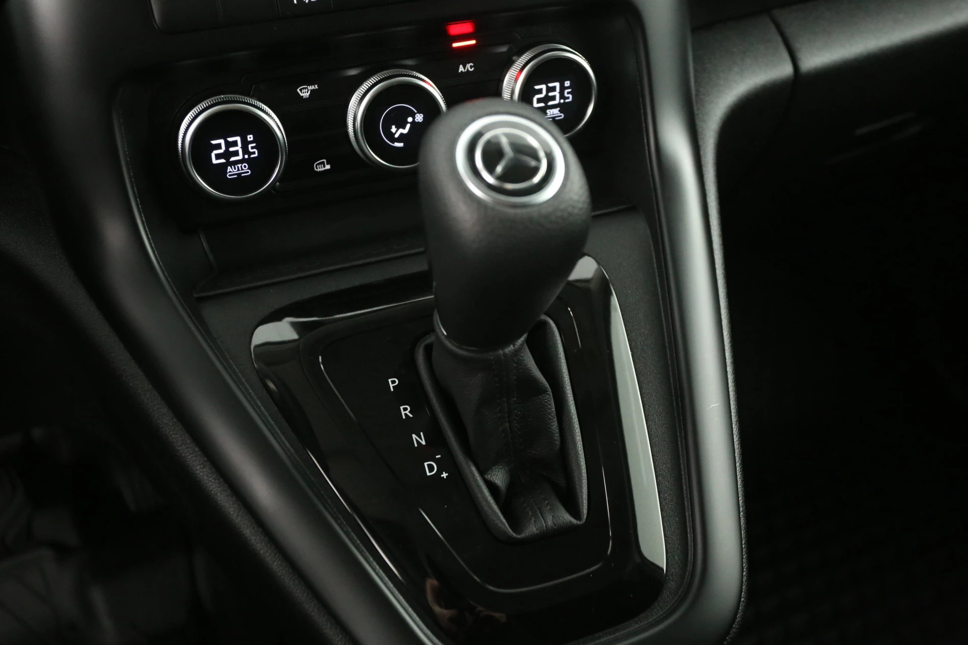 Hoofdafbeelding Mercedes-Benz eCitan