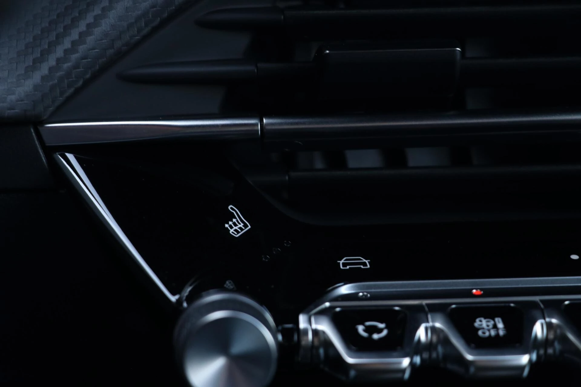 Hoofdafbeelding Peugeot e-2008