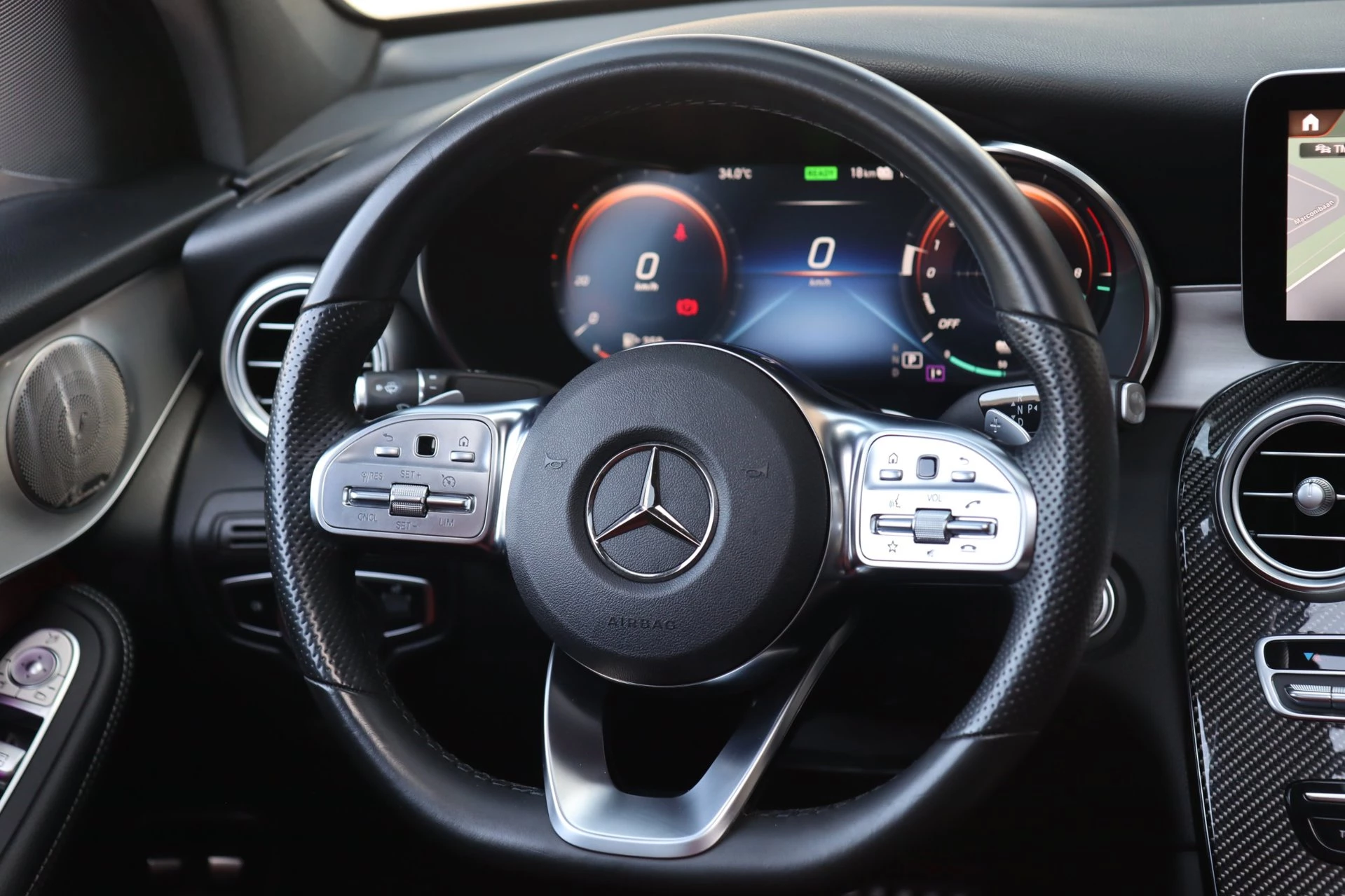 Hoofdafbeelding Mercedes-Benz GLC