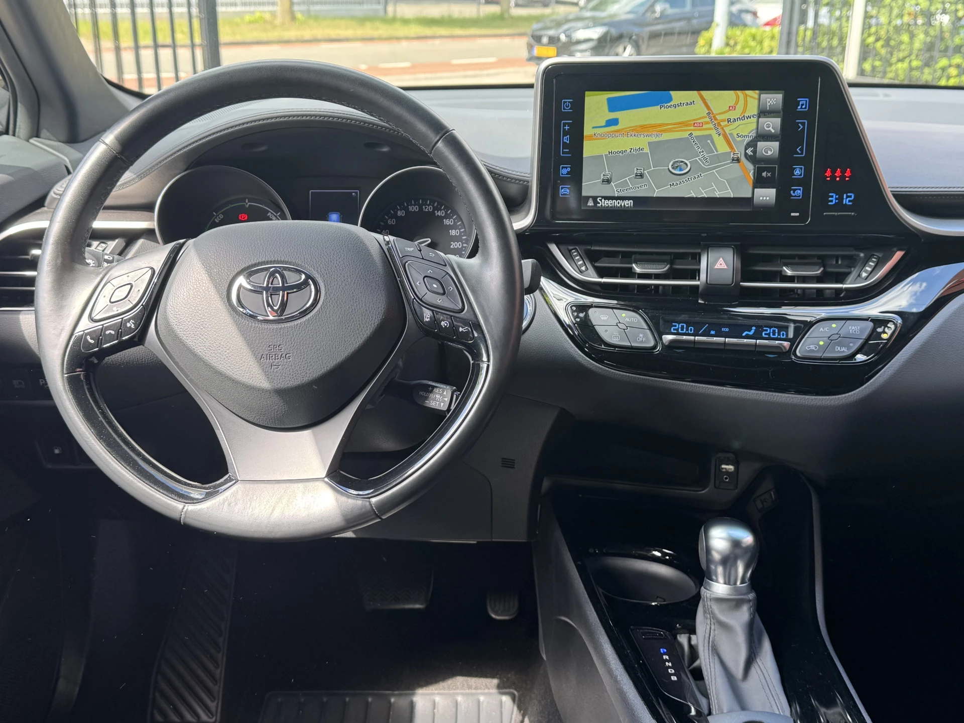 Hoofdafbeelding Toyota C-HR