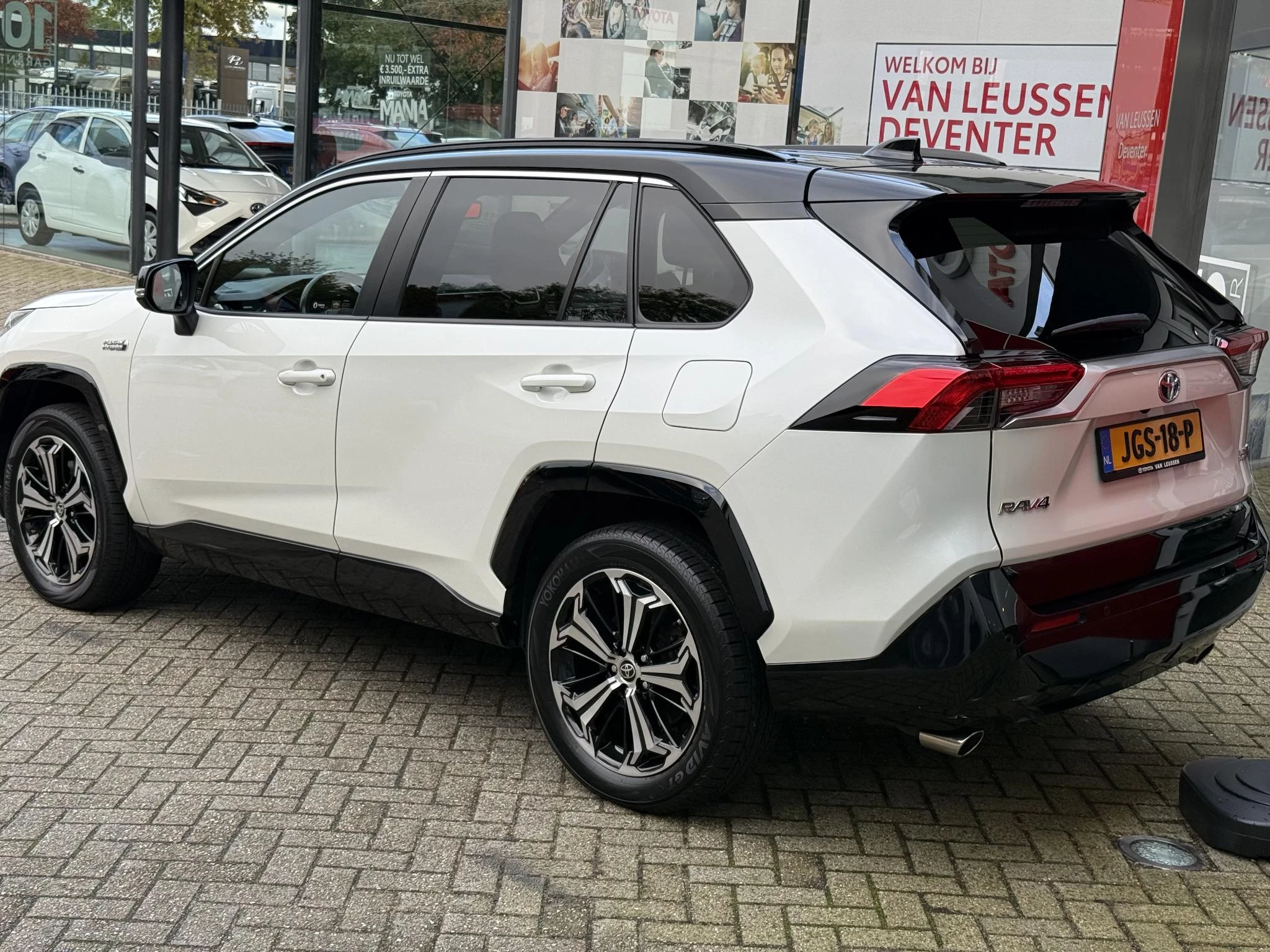 Hoofdafbeelding Toyota RAV4