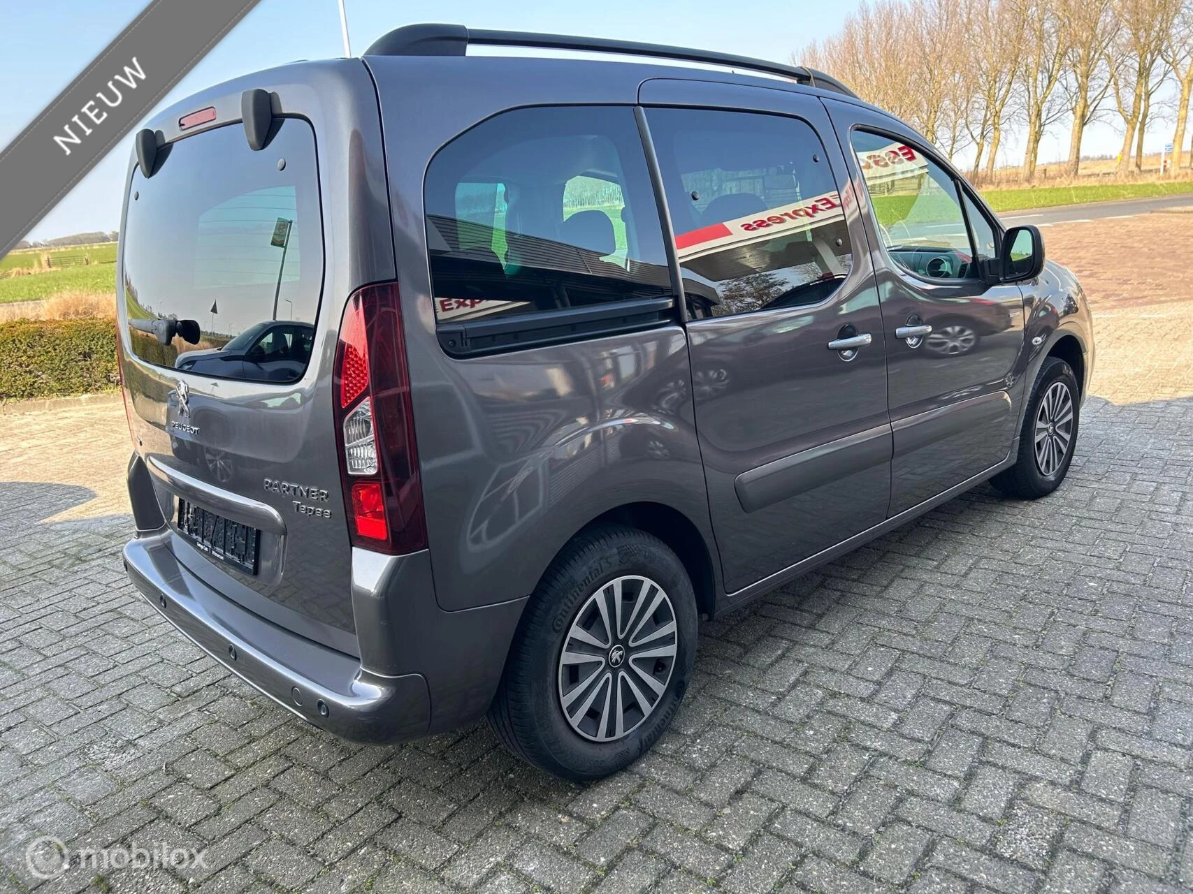 Hoofdafbeelding Peugeot Partner