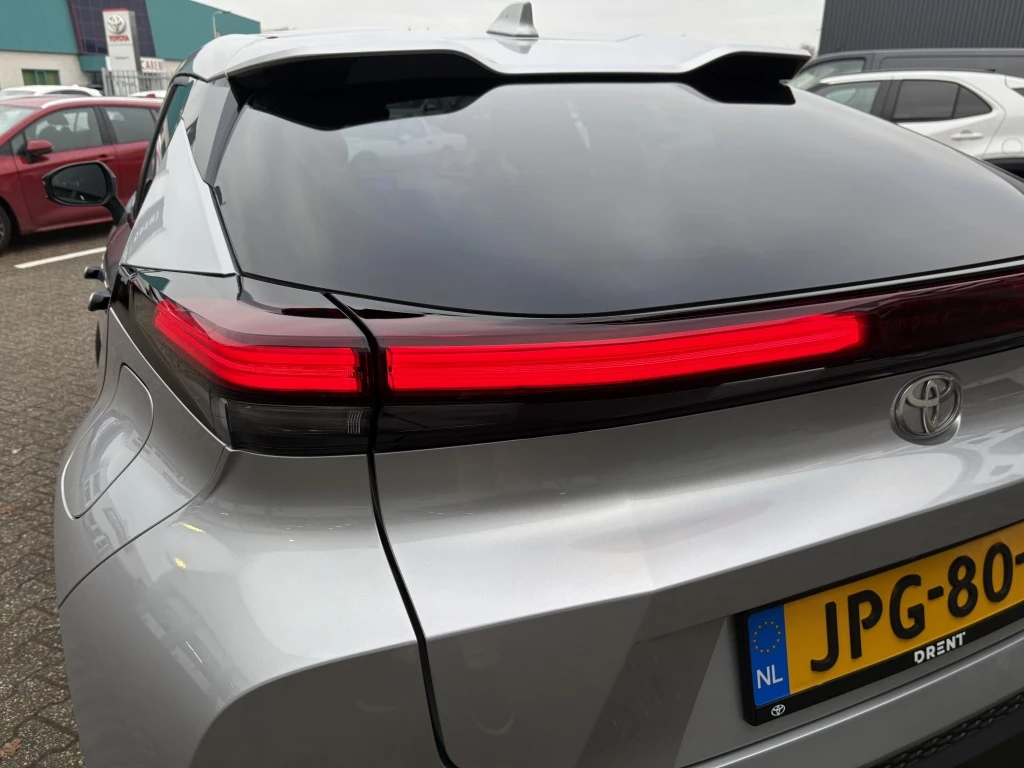 Hoofdafbeelding Toyota C-HR