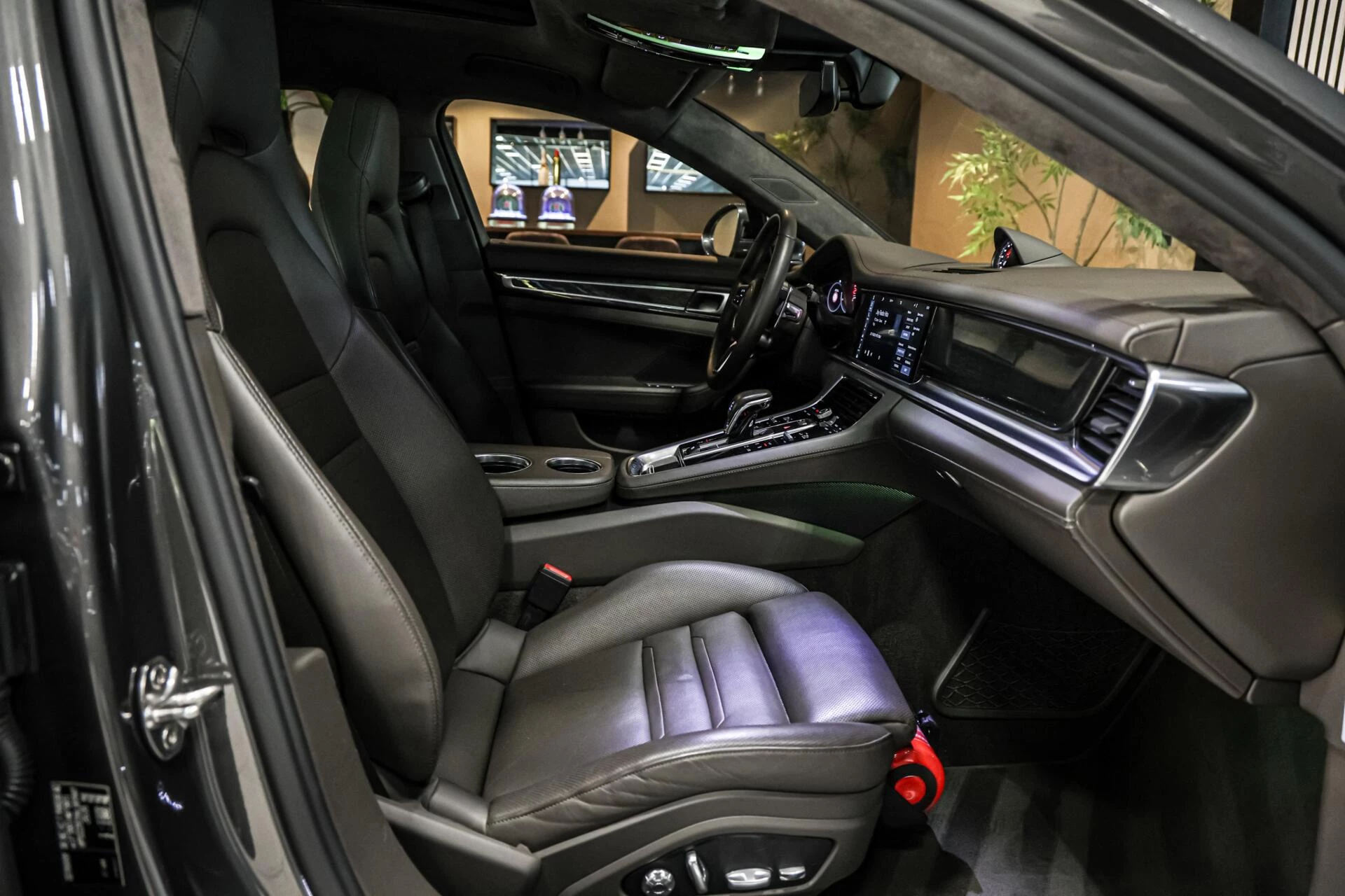 Hoofdafbeelding Porsche Panamera