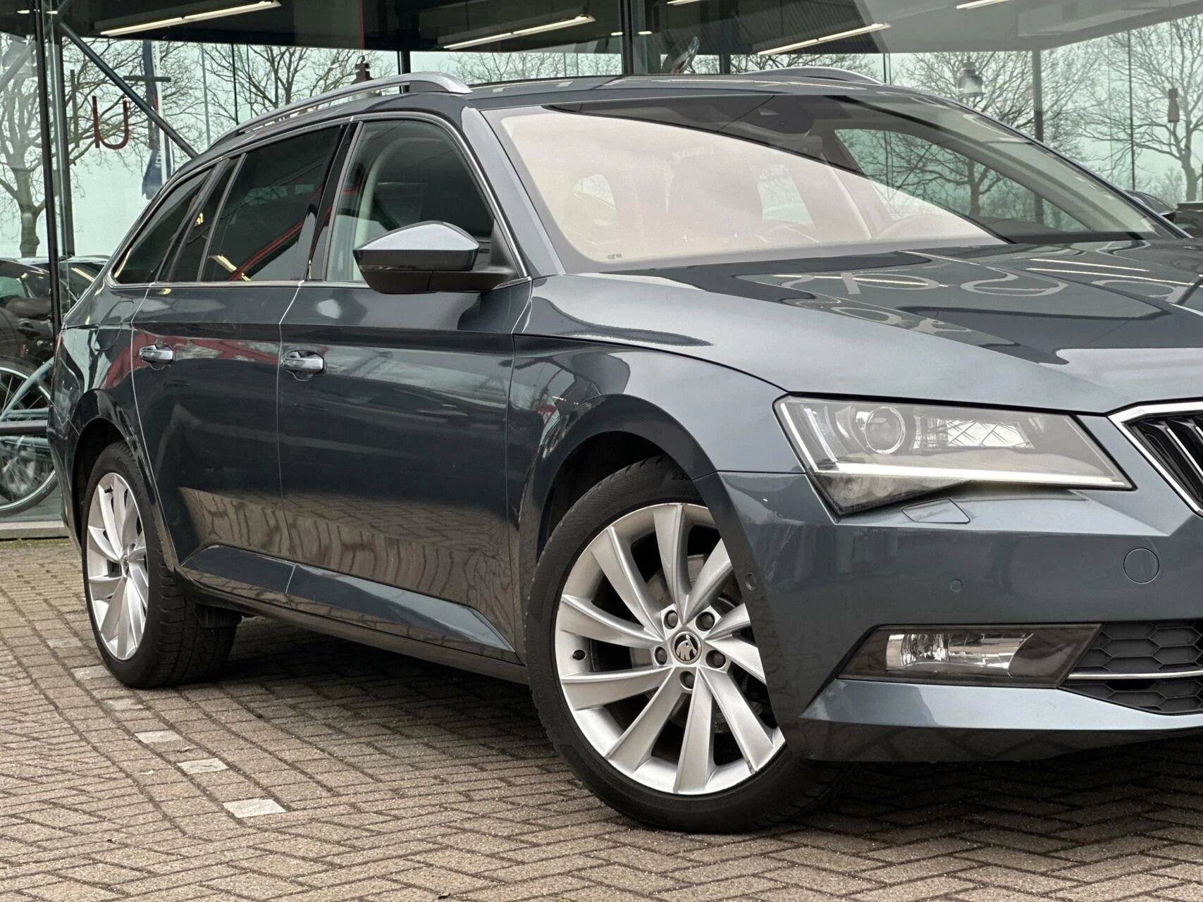 Hoofdafbeelding Škoda Superb