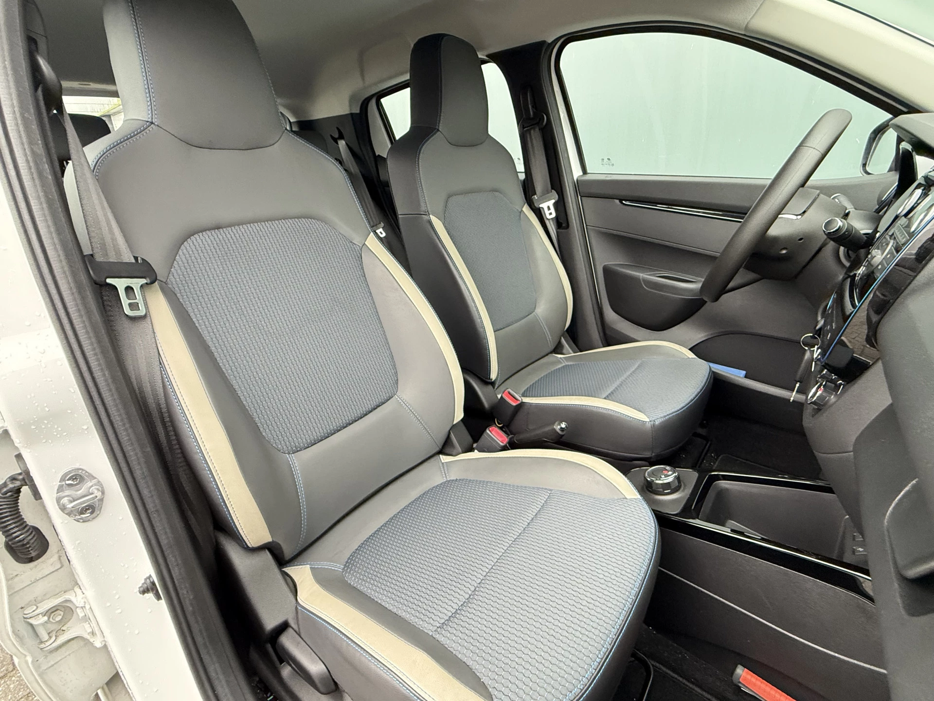 Hoofdafbeelding Dacia Spring