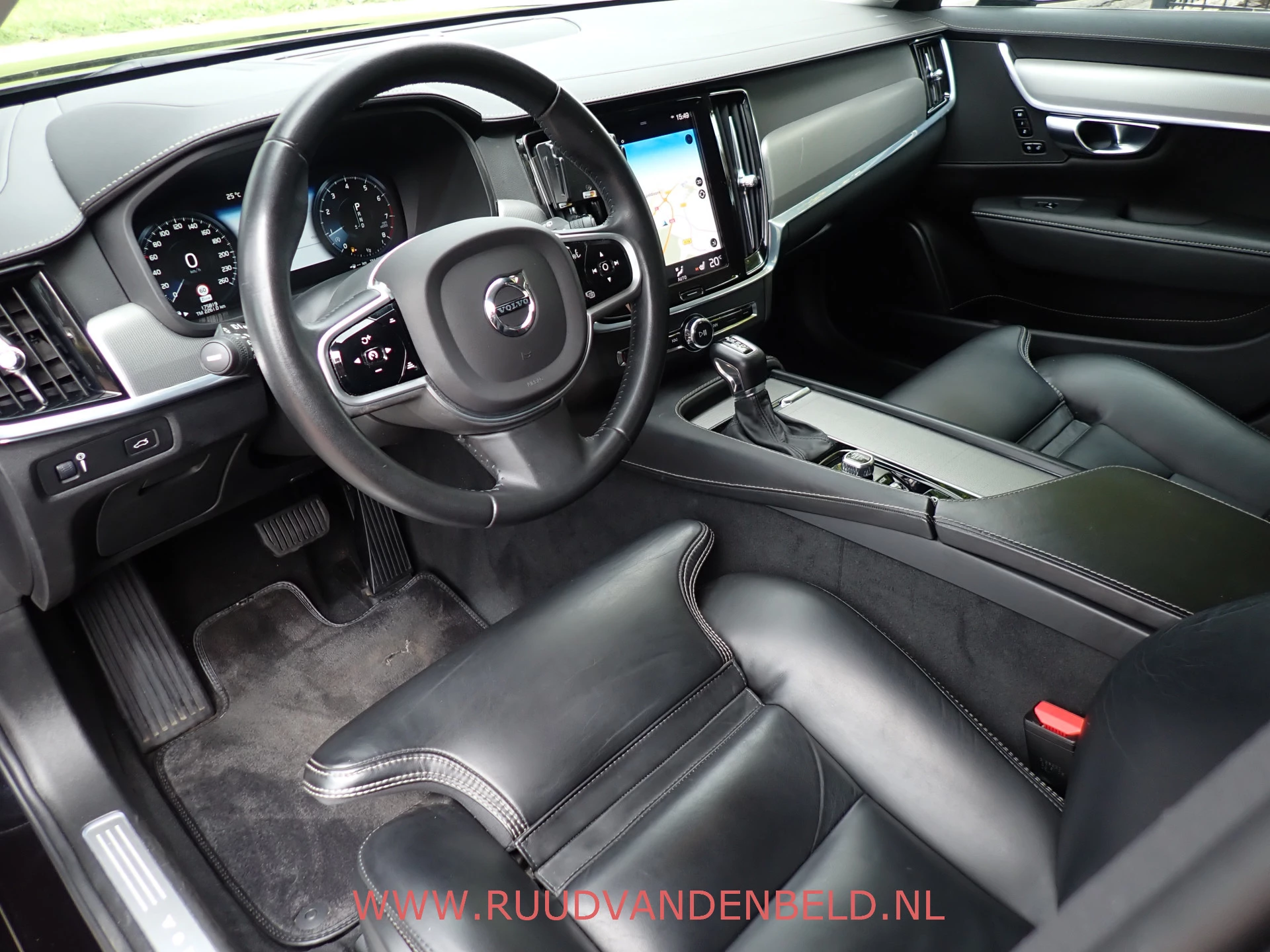 Hoofdafbeelding Volvo V90