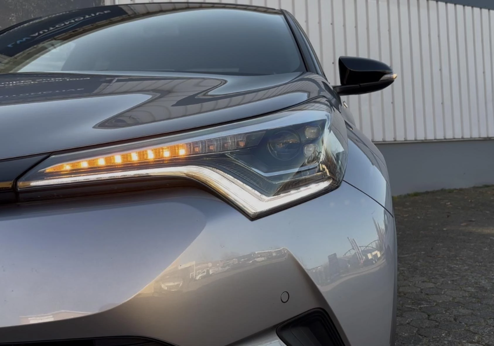Hoofdafbeelding Toyota C-HR