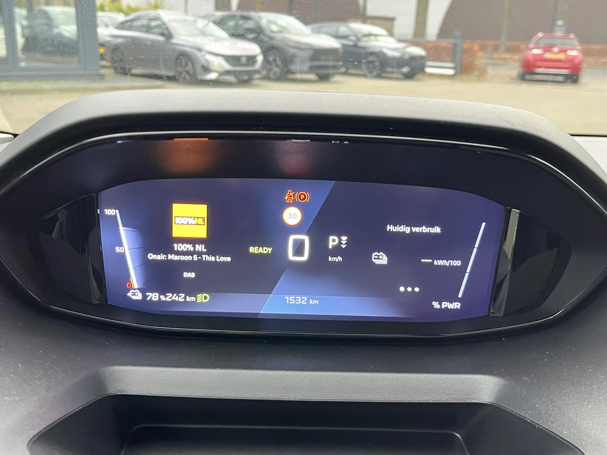 Hoofdafbeelding Peugeot e-Rifter