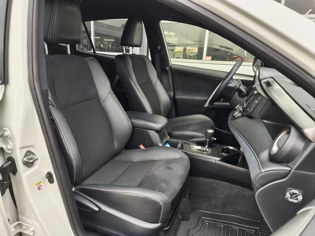 Hoofdafbeelding Toyota RAV4