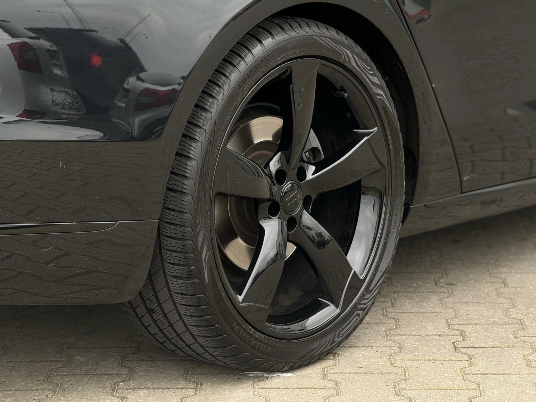 Hoofdafbeelding Audi A8