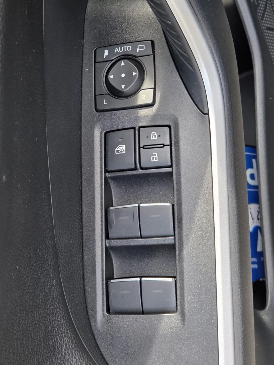 Hoofdafbeelding Suzuki Across