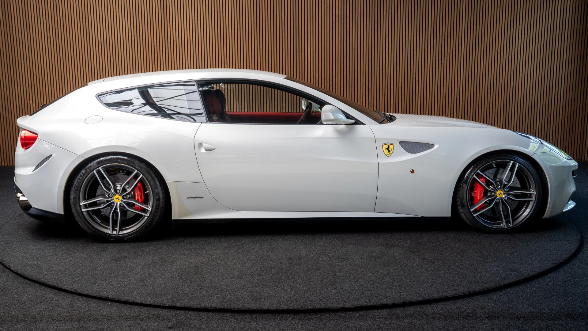 Hoofdafbeelding Ferrari FF
