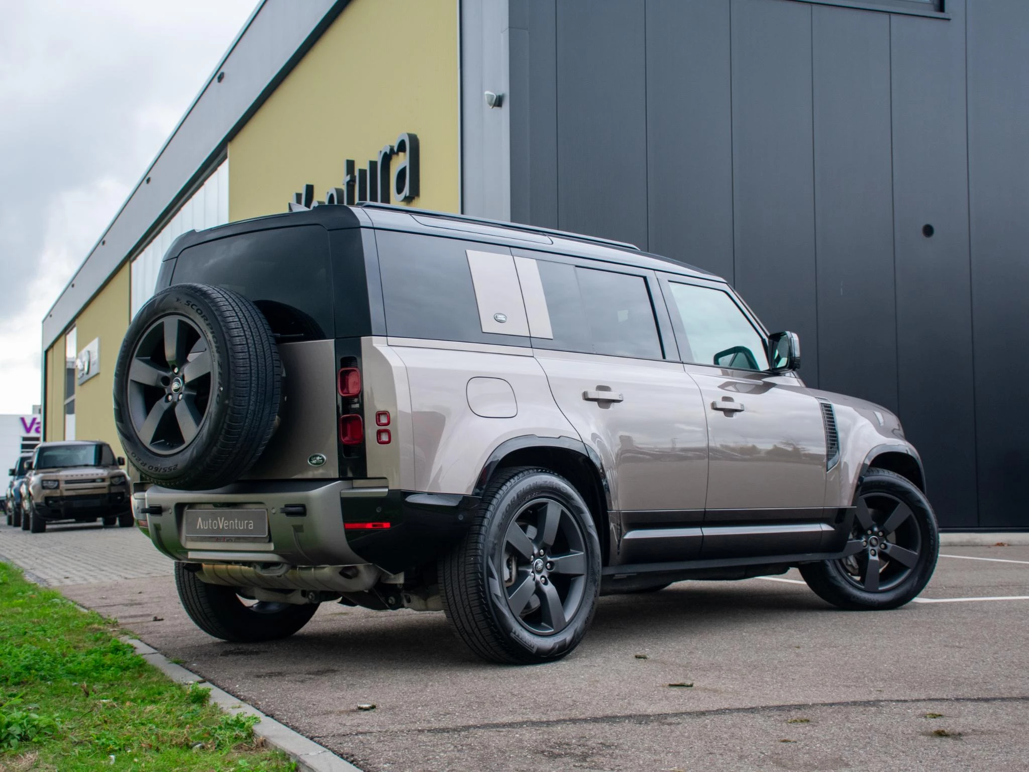 Hoofdafbeelding Land Rover Defender