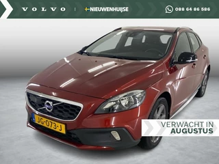 Volvo V40 Cross Country 1.5 T3 Summum | Blis | Adaptieve cruise controle | DAB | Leder | Memory | Camera |