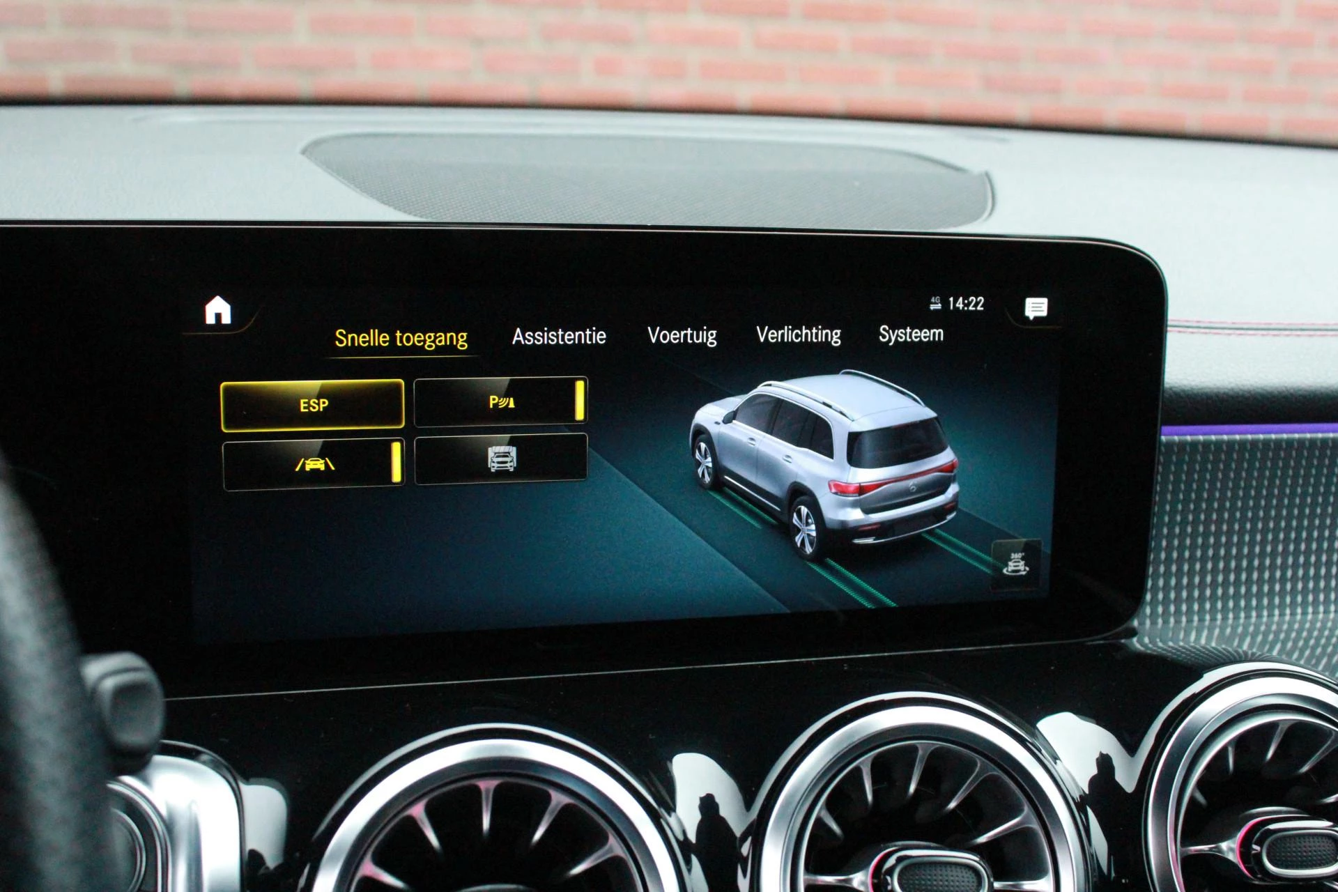 Hoofdafbeelding Mercedes-Benz EQB