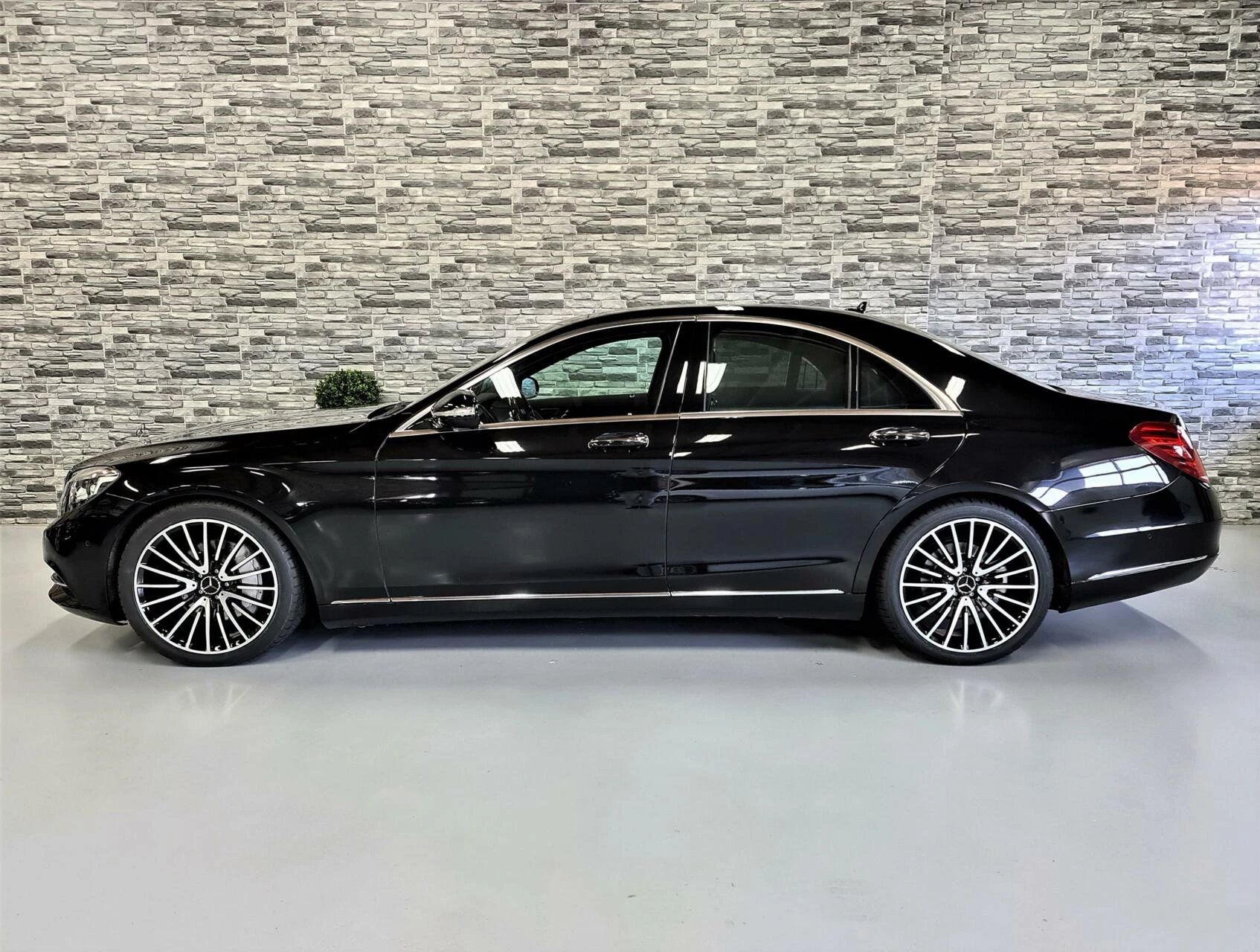 Hoofdafbeelding Mercedes-Benz S-Klasse