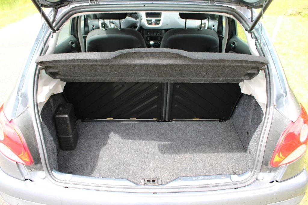 Hoofdafbeelding Peugeot 206