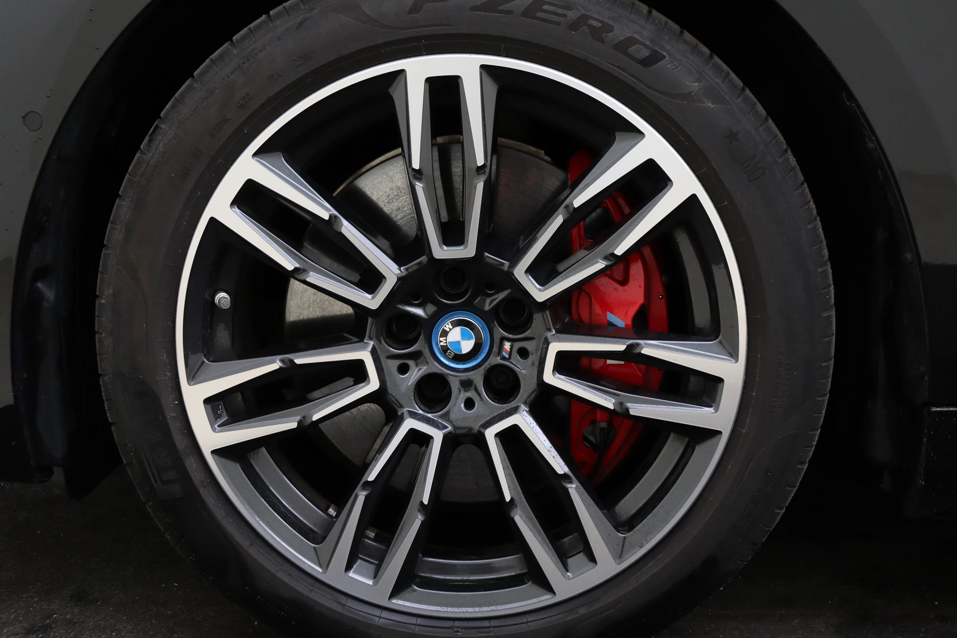 Hoofdafbeelding BMW i5