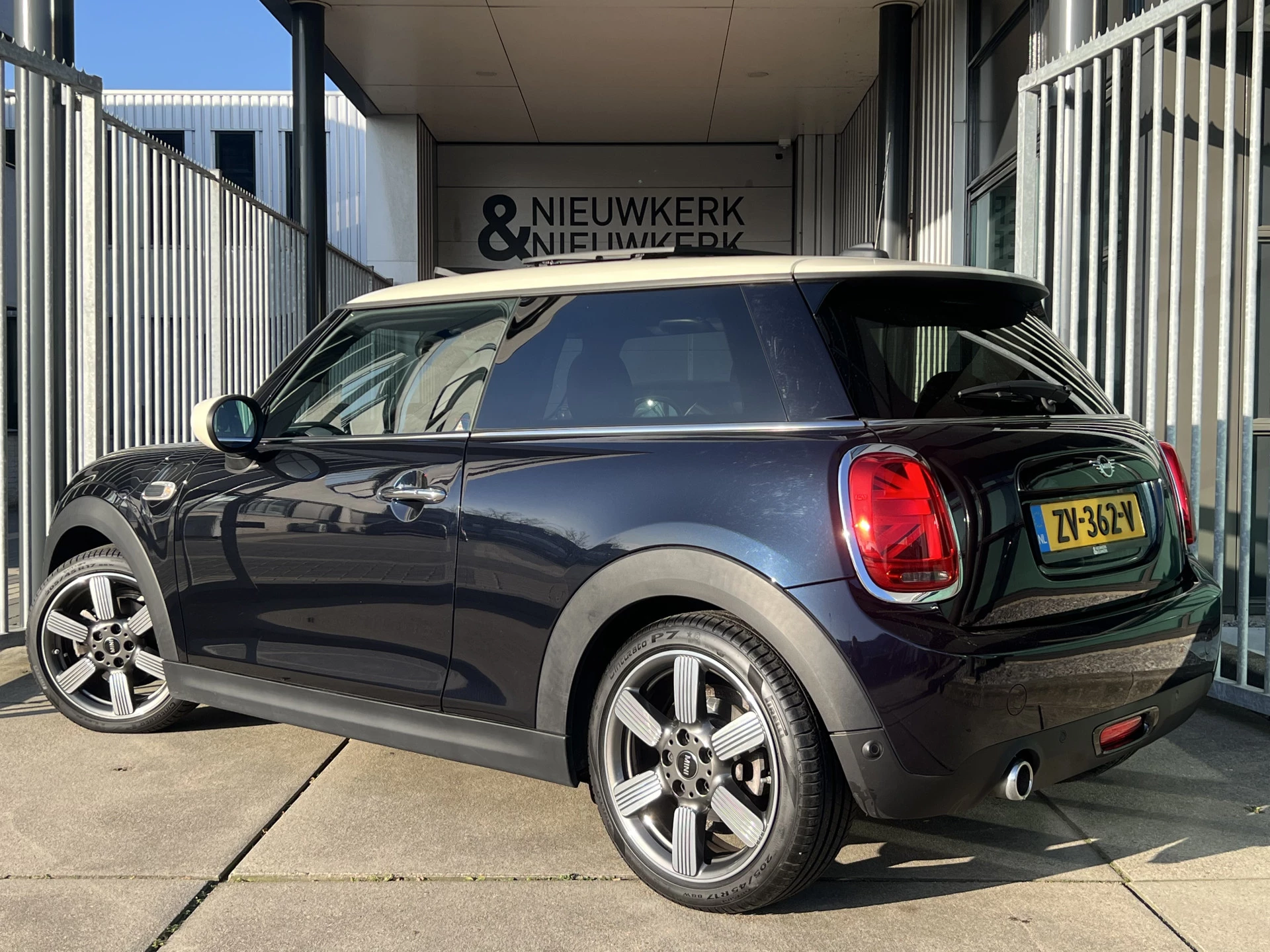 Hoofdafbeelding MINI Cooper