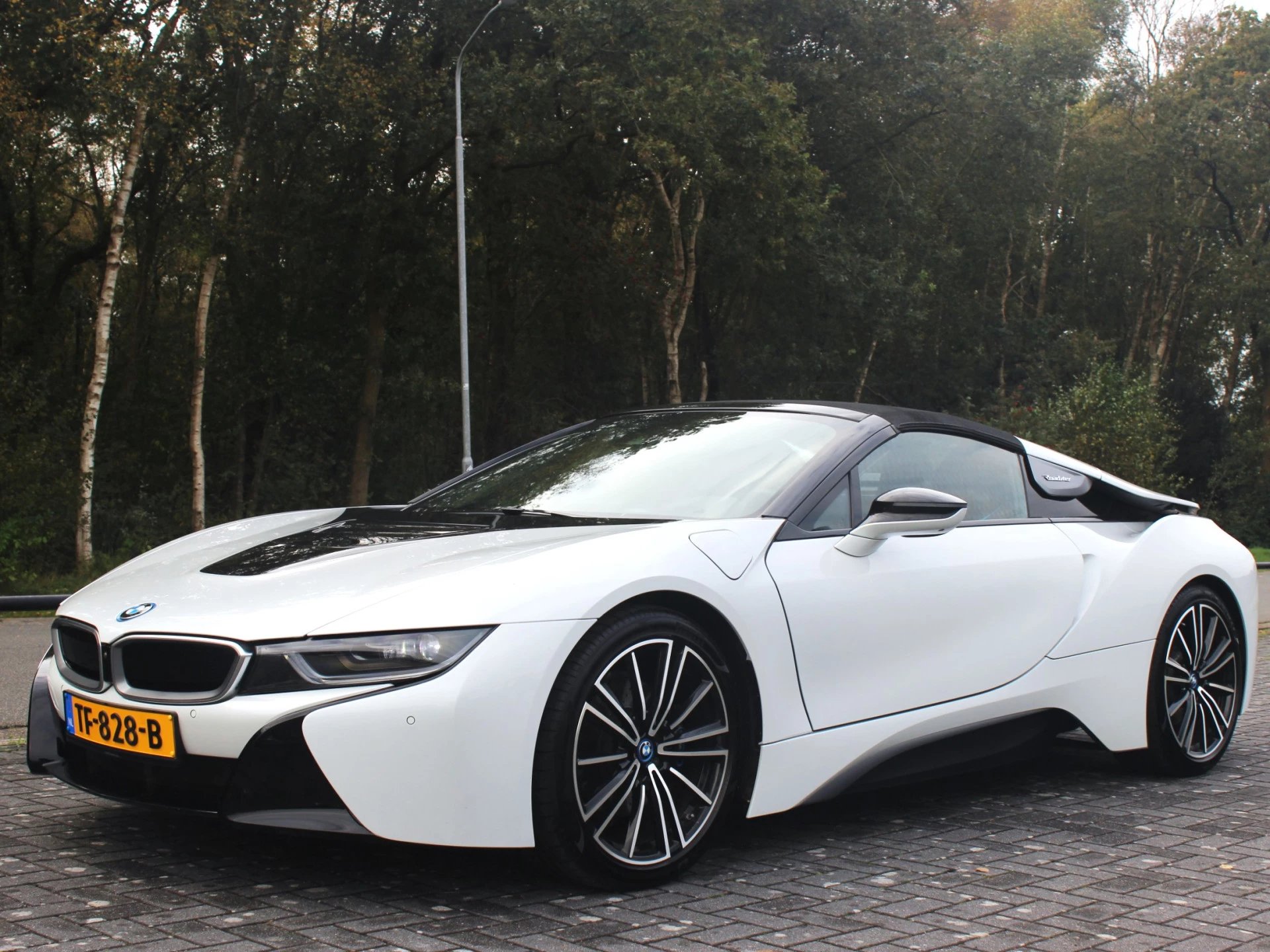 Hoofdafbeelding BMW i8