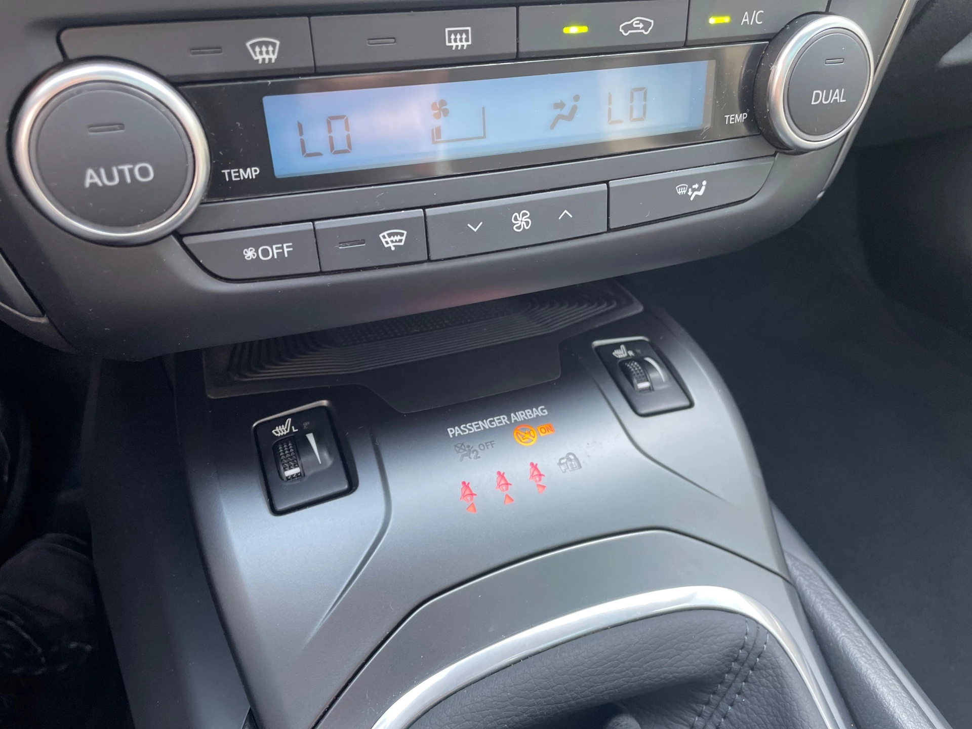 Hoofdafbeelding Toyota Avensis