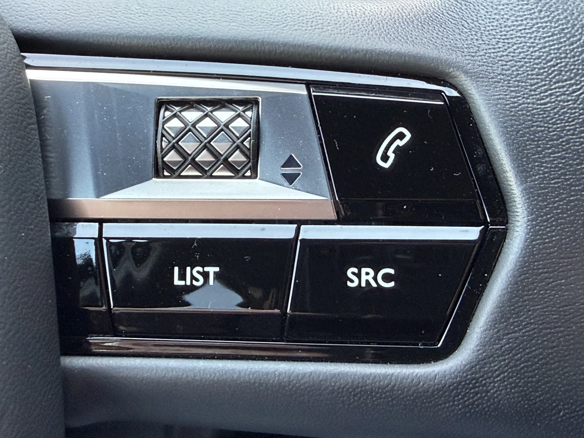 Hoofdafbeelding DS DS 7