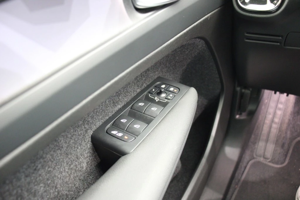Hoofdafbeelding Volvo C40