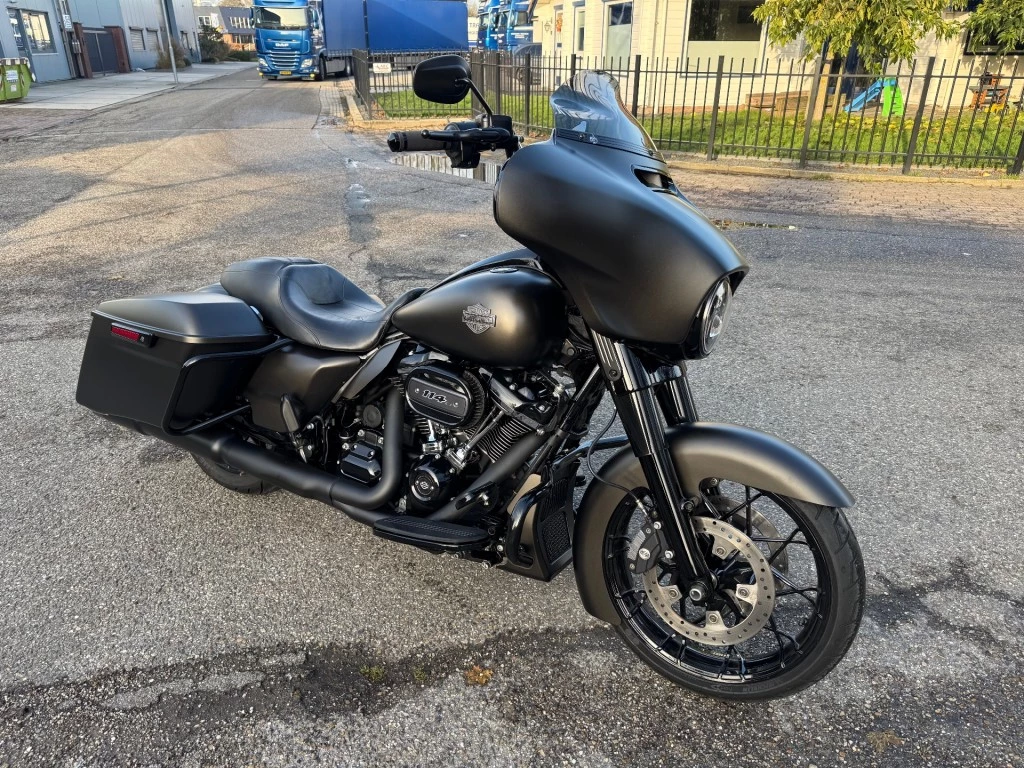 Hoofdafbeelding Harley-Davidson Street Glide