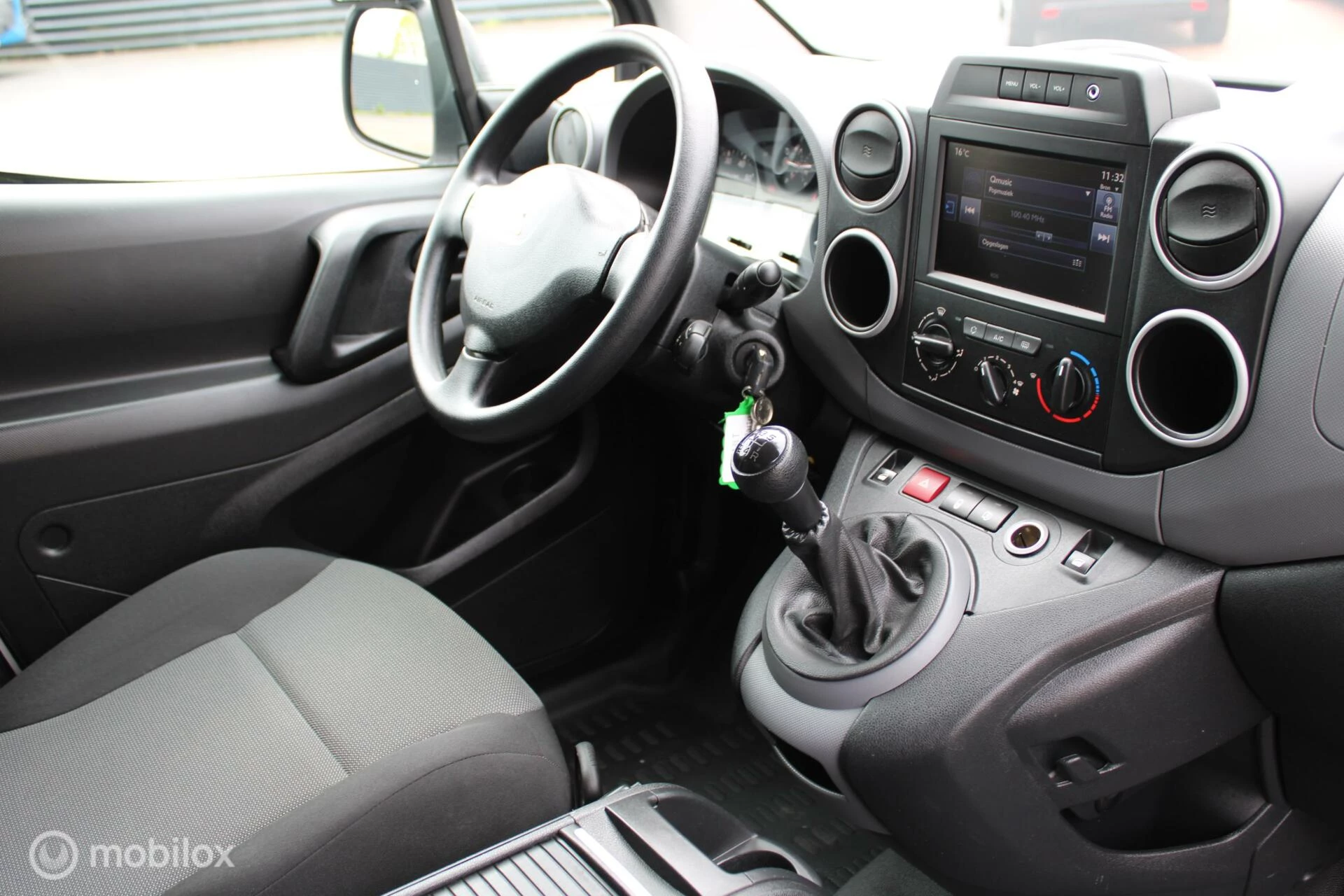 Hoofdafbeelding Peugeot Partner