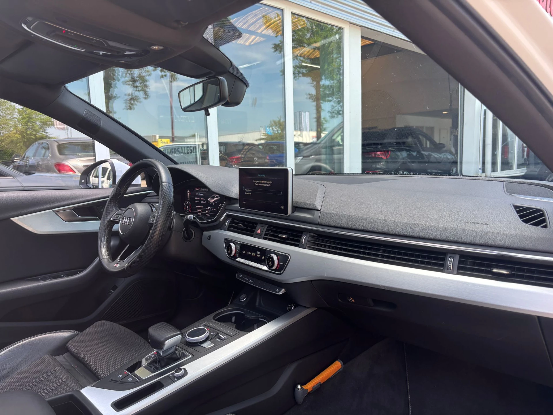 Hoofdafbeelding Audi A4