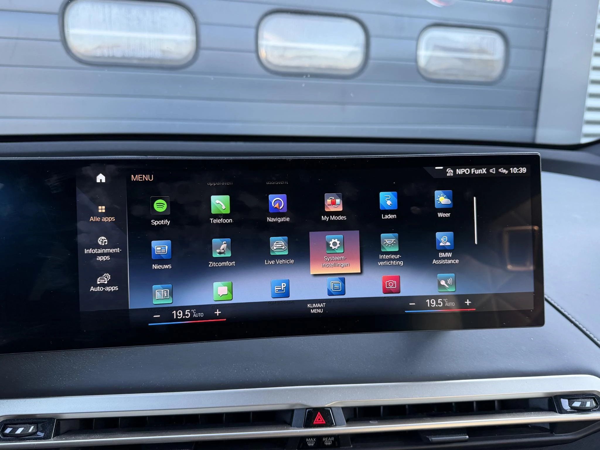 Hoofdafbeelding BMW iX