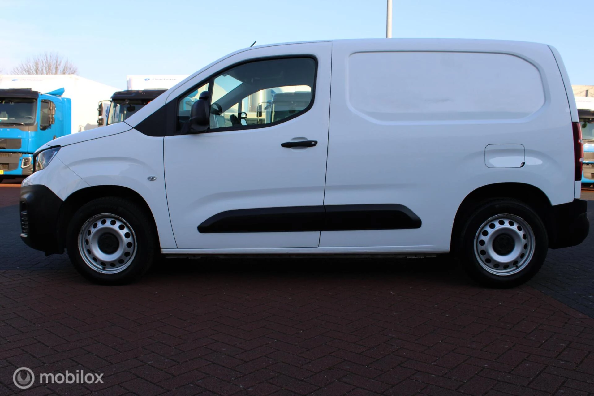 Hoofdafbeelding Peugeot Partner