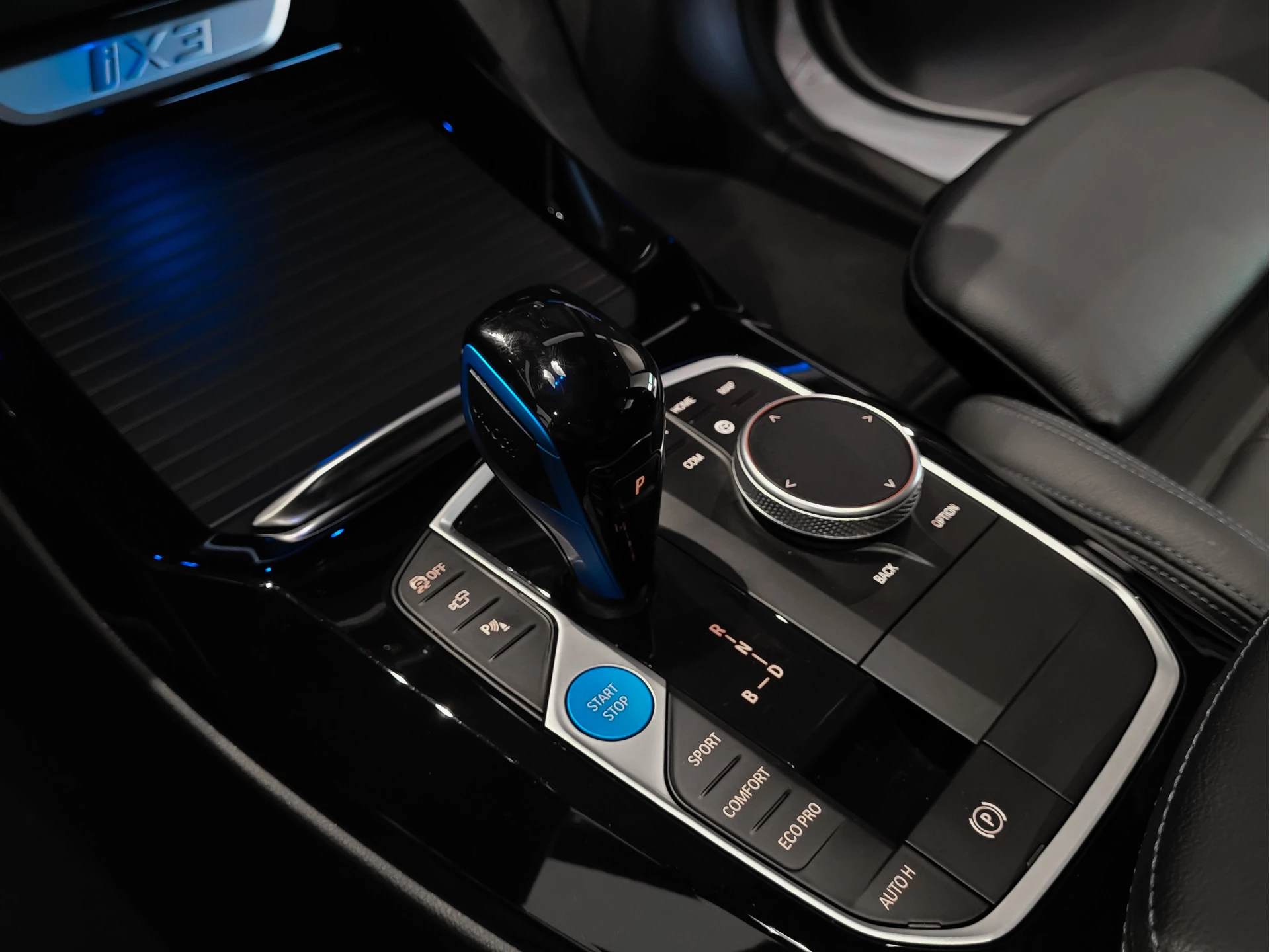 Hoofdafbeelding BMW iX3