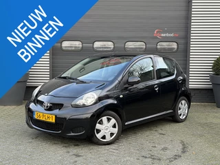 Toyota Aygo 1.0-12V Comfort Navigator | Airco | Elektrische Ramen | 5 Deurs | Radio |