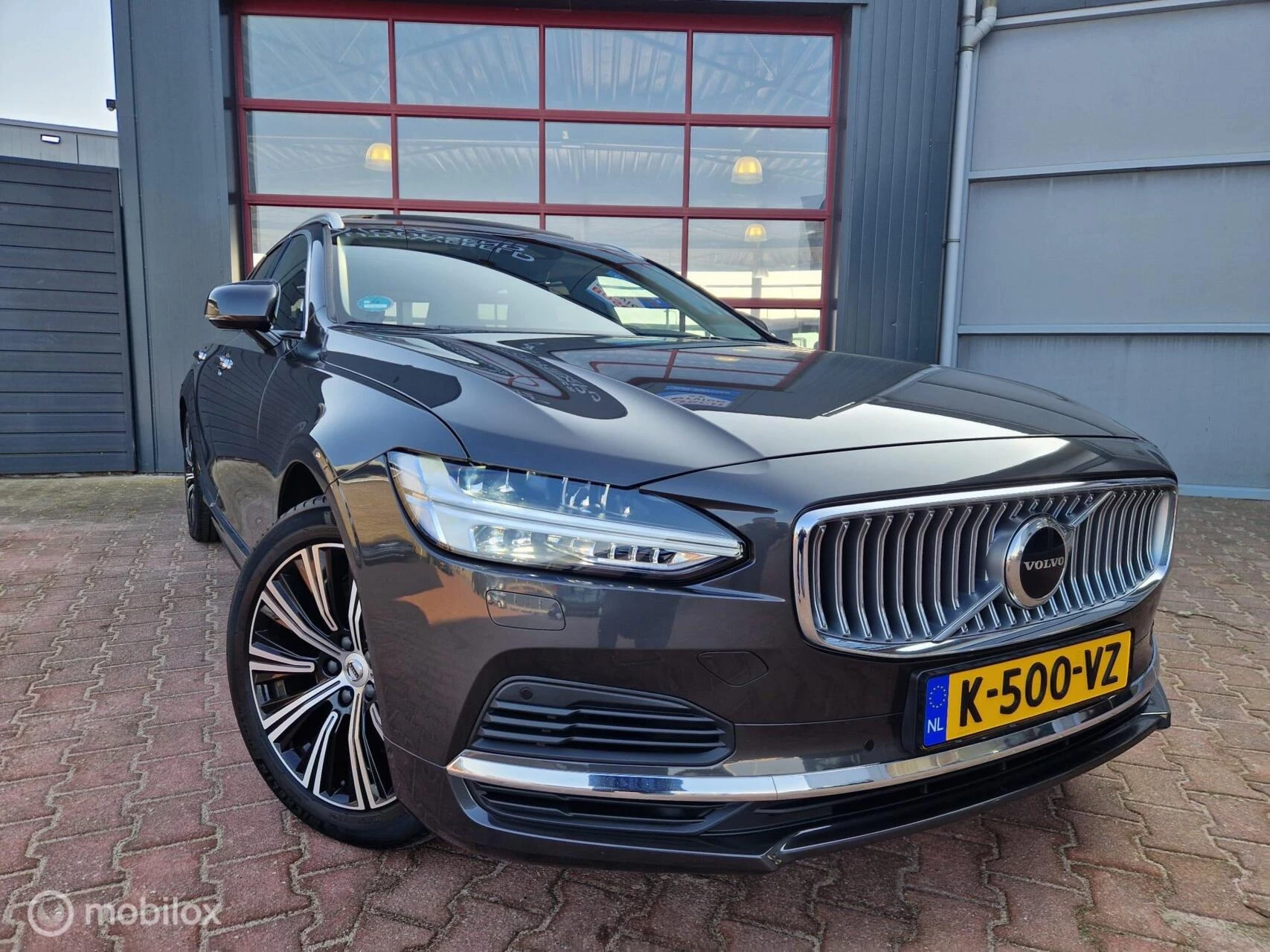 Hoofdafbeelding Volvo V90