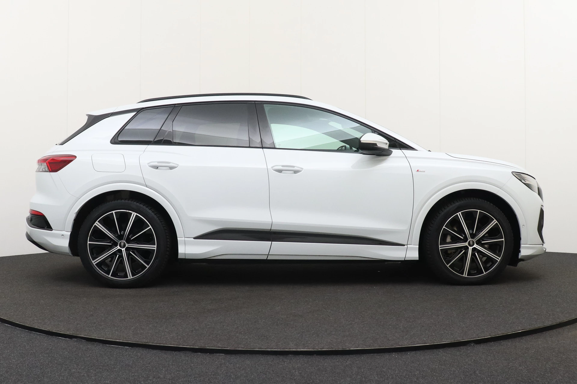 Hoofdafbeelding Audi Q4 e-tron