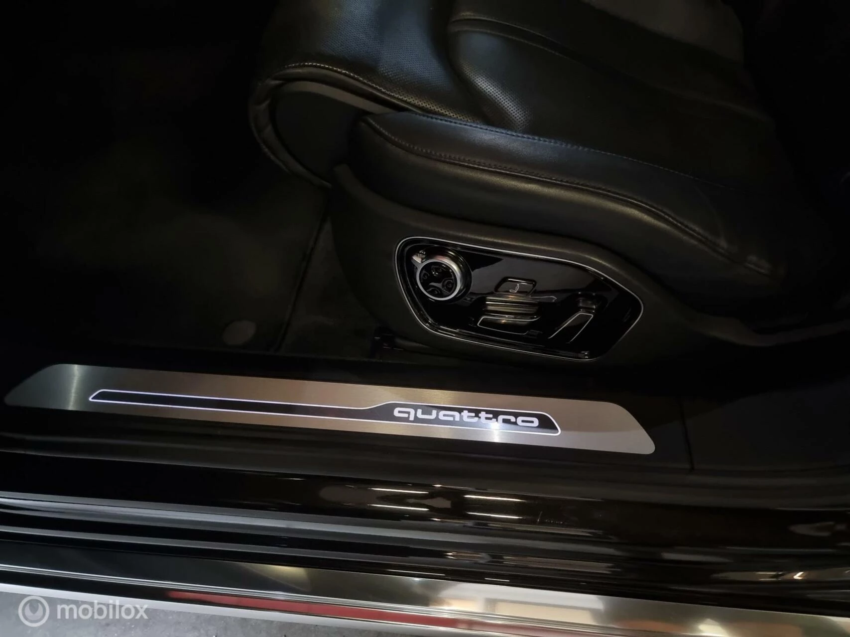 Hoofdafbeelding Audi A8