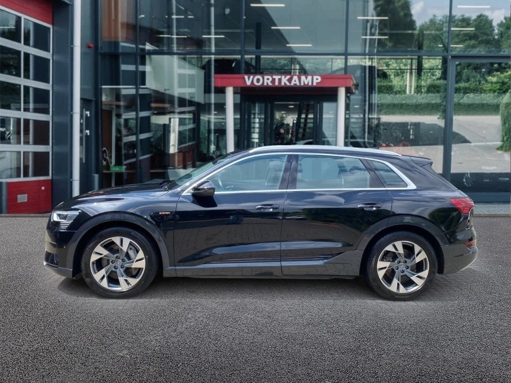 Hoofdafbeelding Audi e-tron