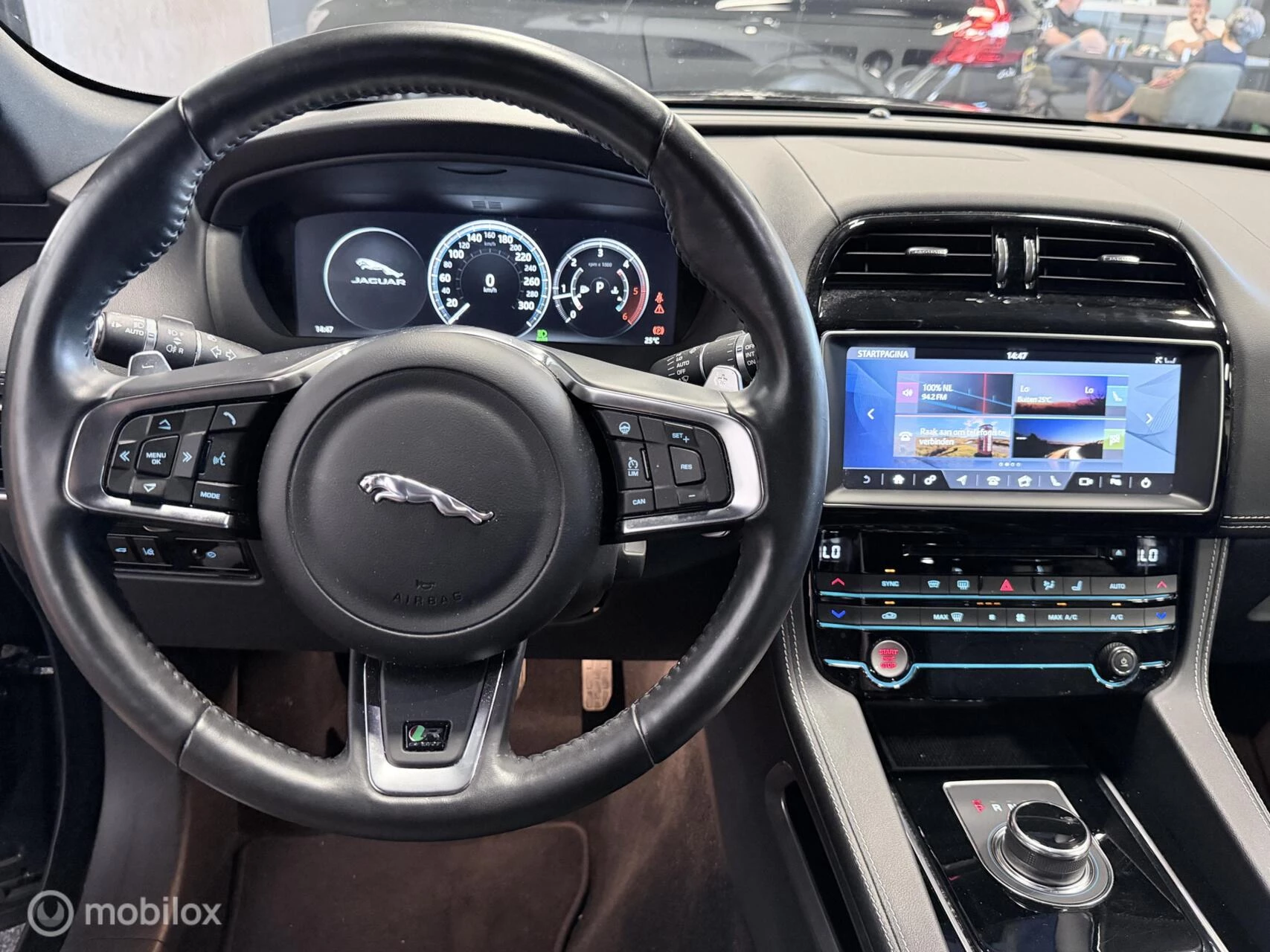 Hoofdafbeelding Jaguar F-PACE