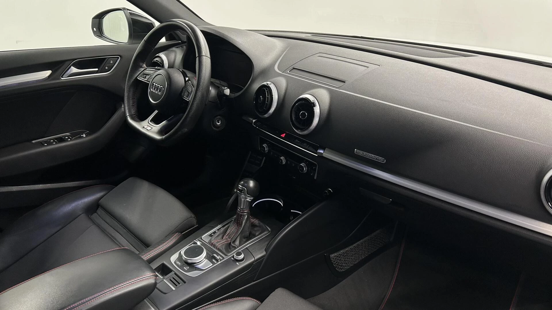 Hoofdafbeelding Audi S3