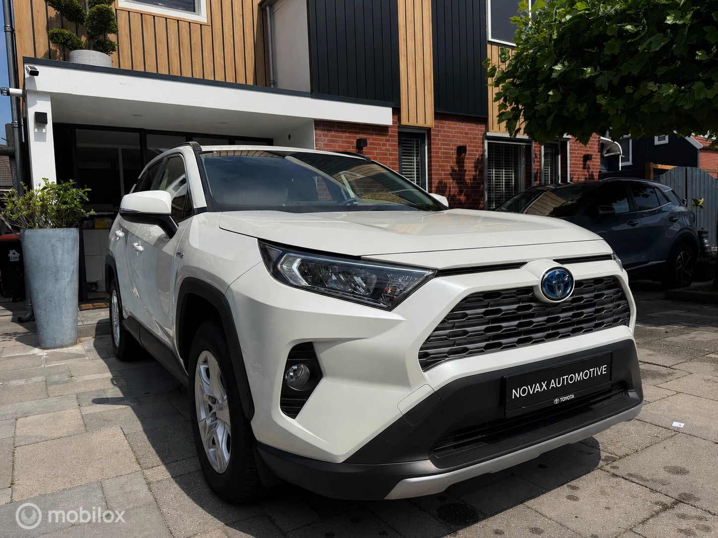 Hoofdafbeelding Toyota RAV4