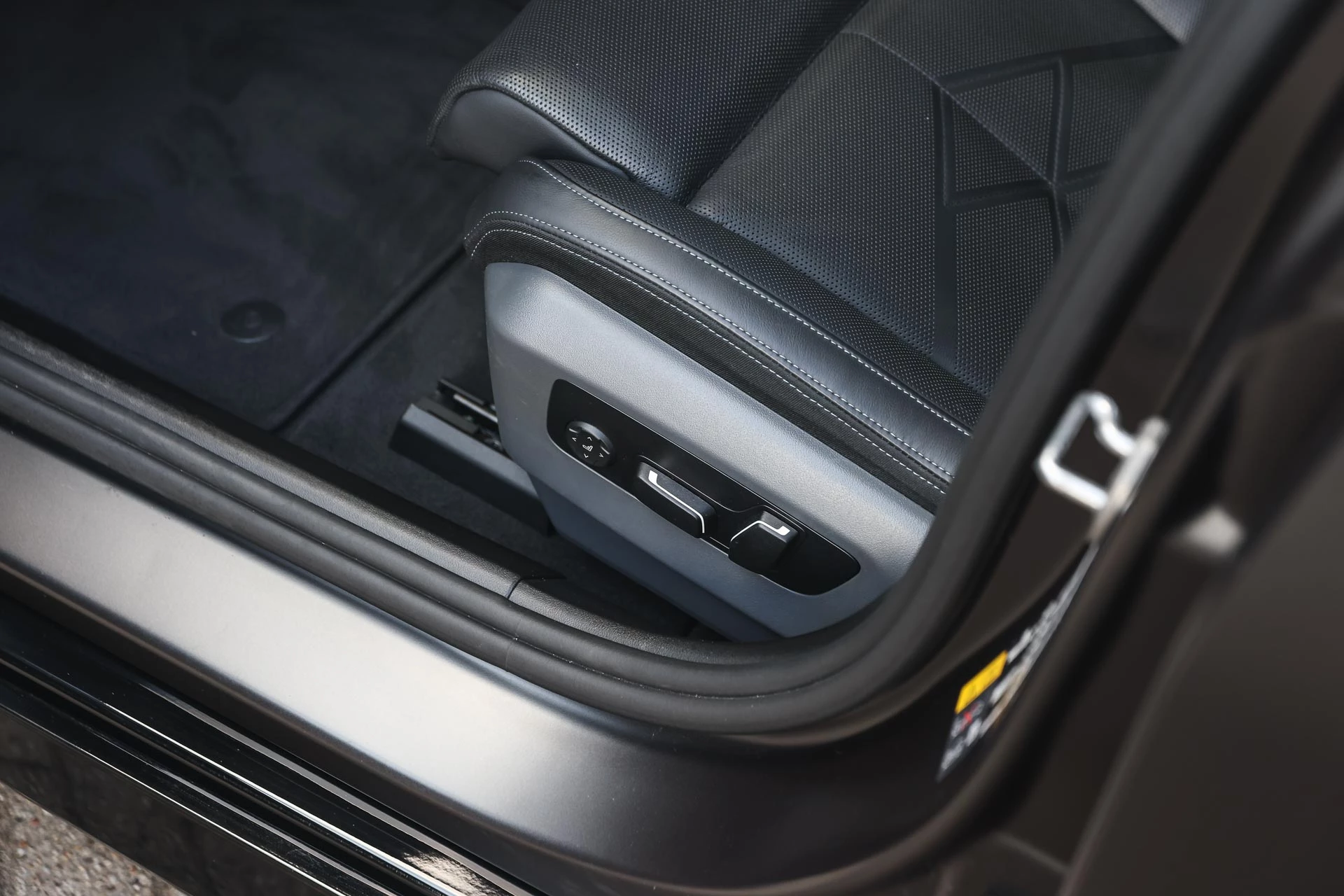 Hoofdafbeelding BMW i5