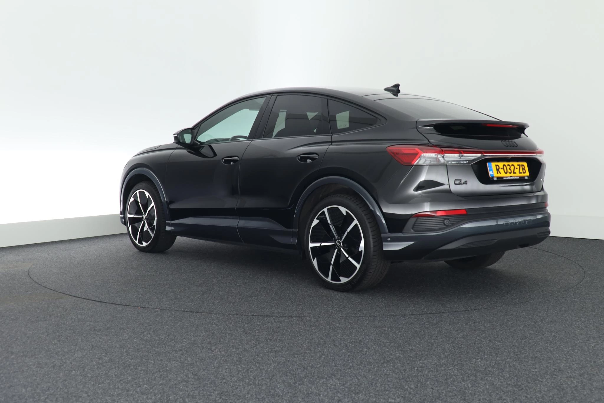 Hoofdafbeelding Audi Q4 Sportback e-tron