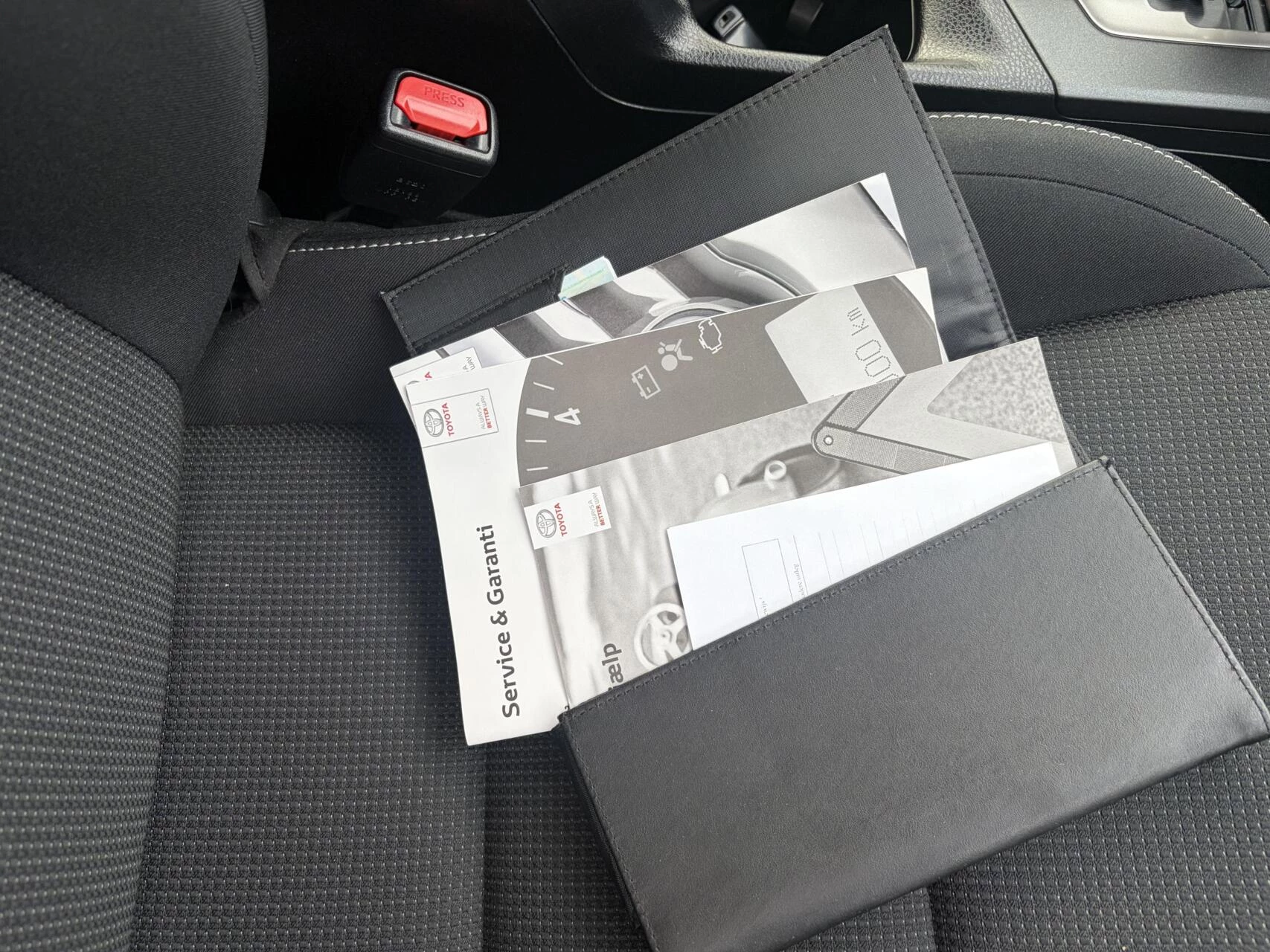 Hoofdafbeelding Toyota RAV4