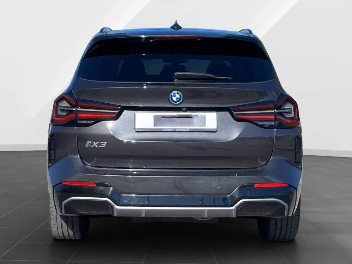Hoofdafbeelding BMW iX3