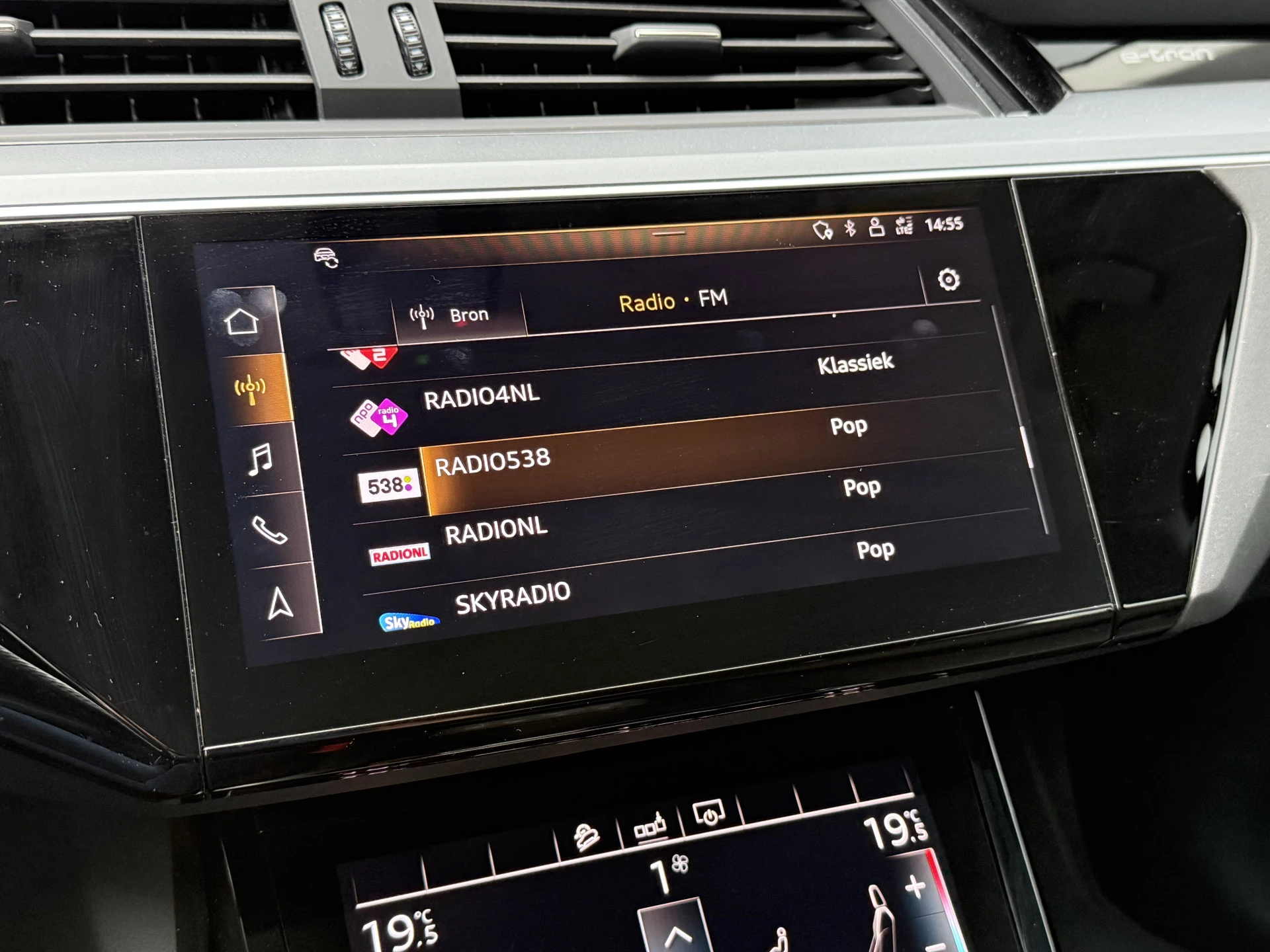 Hoofdafbeelding Audi e-tron