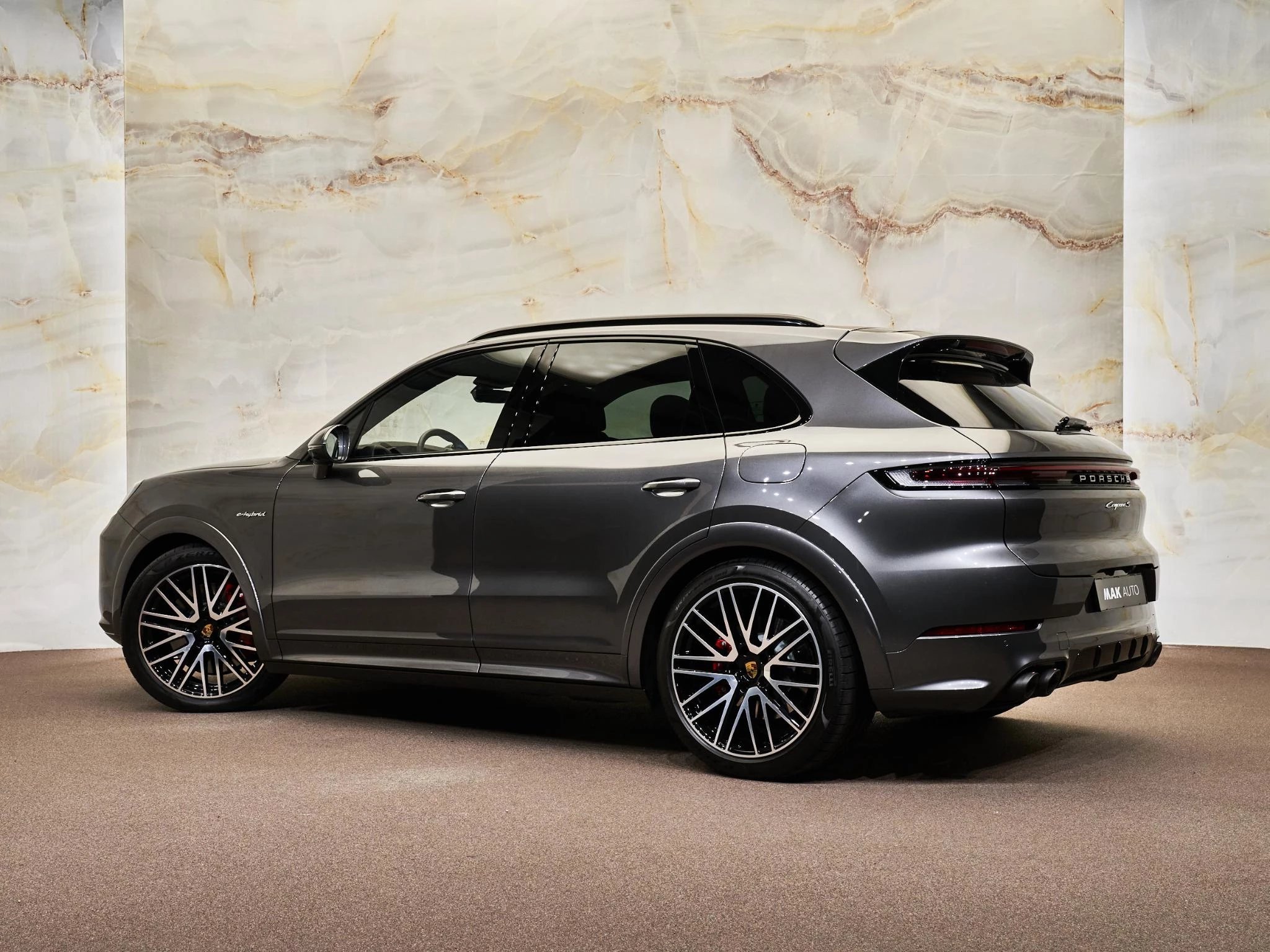 Hoofdafbeelding Porsche Cayenne