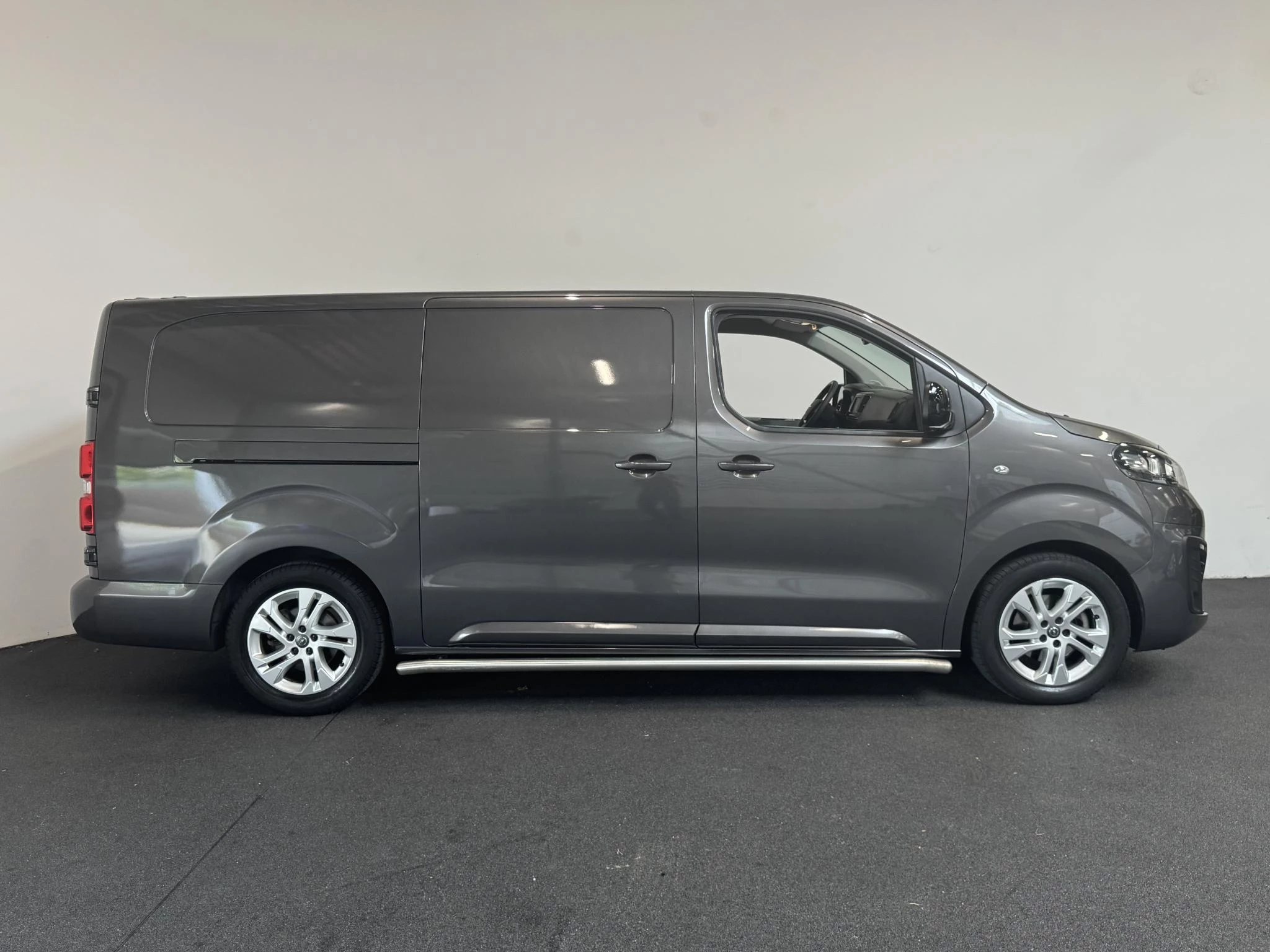 Hoofdafbeelding Opel Vivaro-e