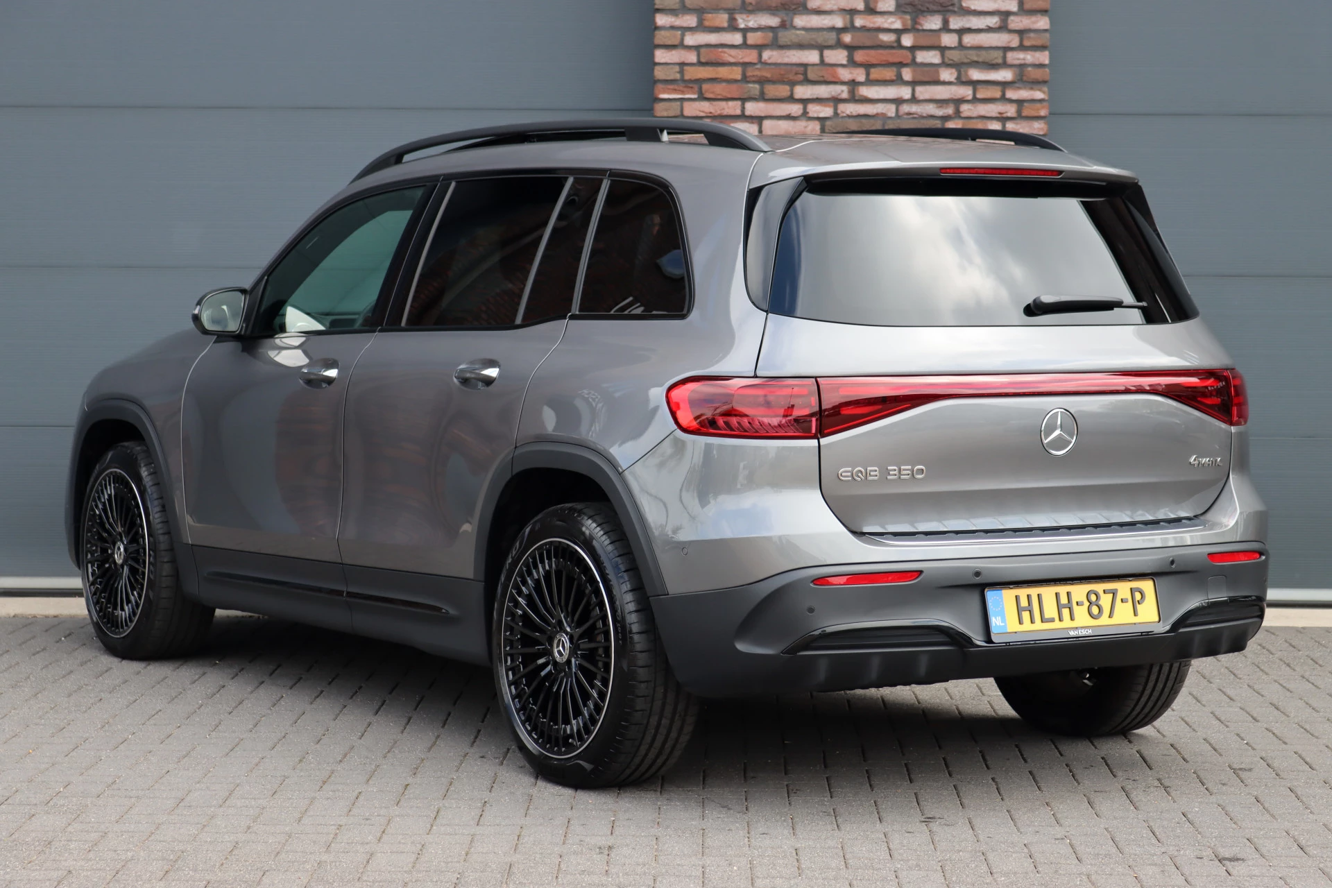 Hoofdafbeelding Mercedes-Benz EQB